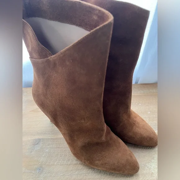 New Bruno Magli Pistoia Suede Boot in Cognac Size 9.5 - Picture 9 of 11